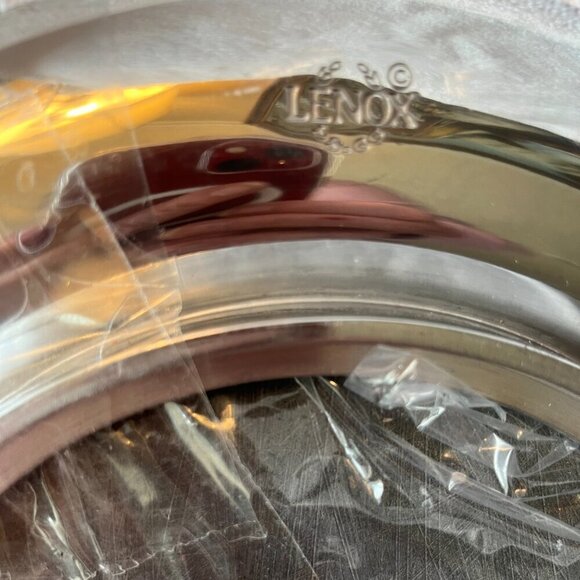 Round Lenox Spyro Cheese Platter with Marble Center - Picture 4 of 6